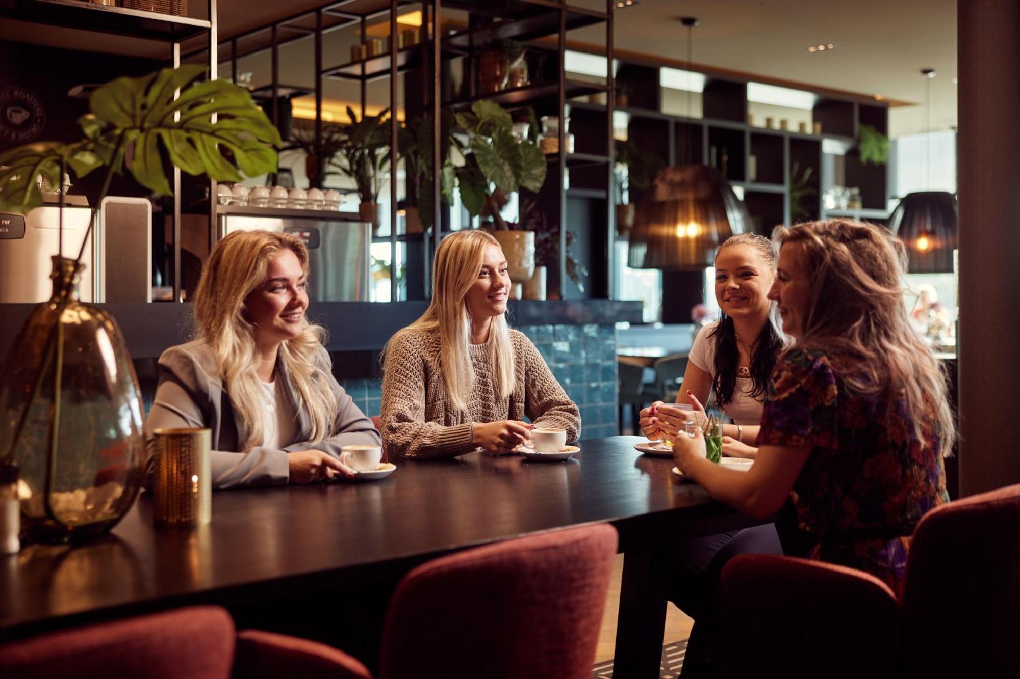 Van Der Valk Hotel Veenendaal Eksteriør bilde