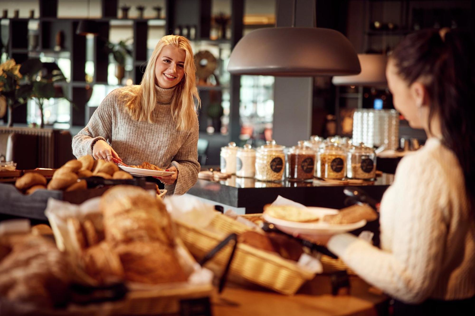 Van Der Valk Hotel Veenendaal Eksteriør bilde